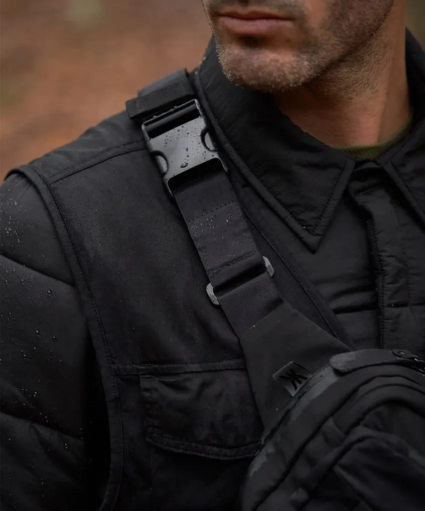 RAVEN-BAG-GK-UNDERCOVER3.webp